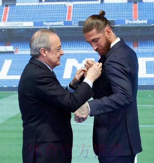 记者:拉莫斯皇马深入谈判 佛爷已和拉伊奥拉谈 记者:拉莫斯皇马深入谈判 佛爷已和拉伊奥拉谈