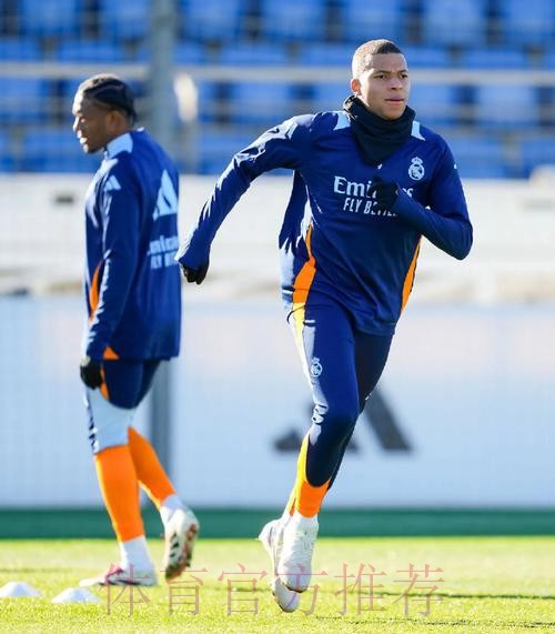 入选国家队&伤缺&隔离 皇马仅4名一线队球员训练 入选国家队&伤缺&隔离 皇马仅4名一线队球员训练